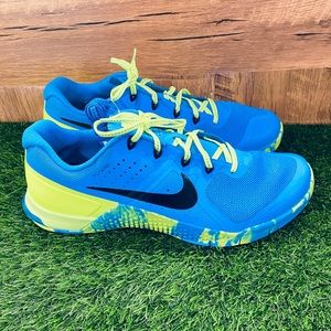 Nike Women's Metcon 2 Shoes Glow Blue sz11